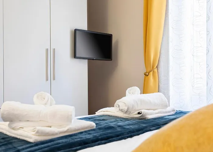 Casapalestro8#2 Apartament Modena